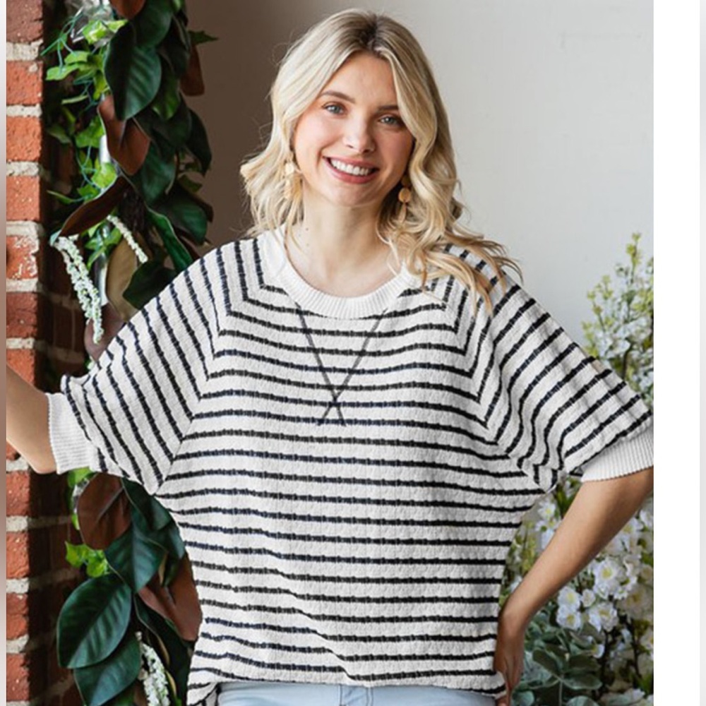 7th Ray Size Large Striped Textured Raglan Short Sleeve Top
